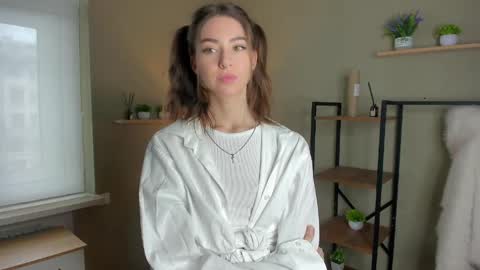 Charline online show from 04/16/26, 09:54