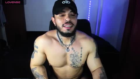 vanvelckan_ online show from 11/03/25, 12:13