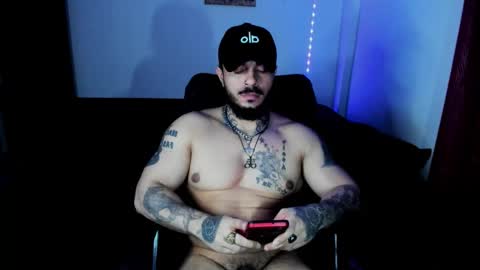 vanvelckan_ online show from 11/26/25, 02:23