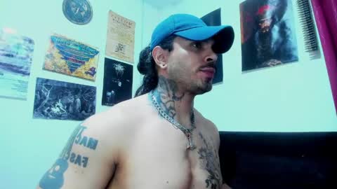 vanvelckan_ online show from 06/07/26, 03:21