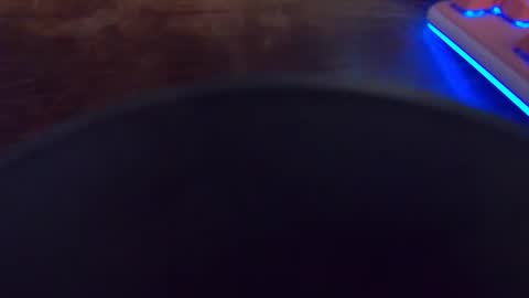 Snapshot of vanya101 chatting on 01/13/25, 06:38 Vanya Gold online show from 01/13/25, 06:38