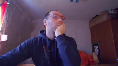 Snapshot of vanya101 chatting on 02/11/25, 02:24 Vanya Gold online show from 02/11/25, 02:24