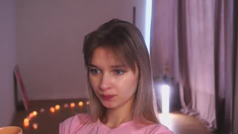 Snapshot of variety_moments chatting on 03/02/25, 04:17 Heeeeey Im Hanna the art of tease online show from 03/02/25, 04:17