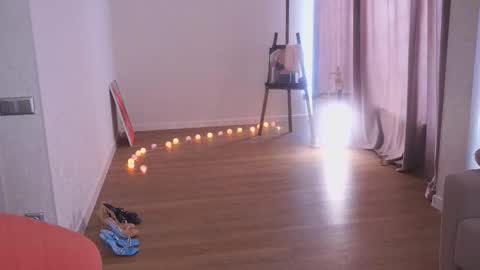 Snapshot of variety_moments chatting on 03/06/25, 04:30 Heeeeey Im Hanna the art of tease online show from 03/06/25, 04:30