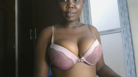 VarlKay online show from 12/22/25, 05:32