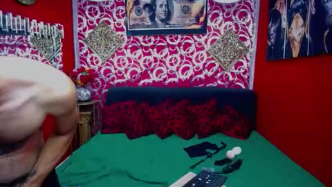 Snapshot of varonaesteban7 chatting on 02/26/26, 03:00 Esteban online show from 02/26/26, 03:00