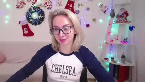 Snapshot of vasilisasii chatting on 12/18/24, 04:17 Vasilisa online show from 12/18/24, 04:17
