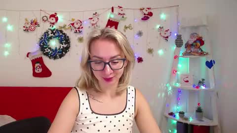 Snapshot of vasilisasii chatting on 12/19/24, 06:23 Vasilisa online show from 12/19/24, 06:23