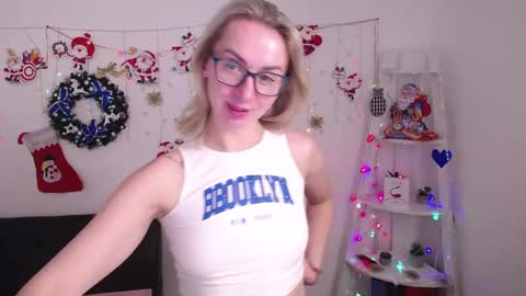 Snapshot of vasilisasii chatting on 12/28/24, 10:03 Vasilisa online show from 12/28/24, 10:03