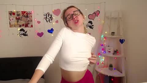 Snapshot of vasilisasii chatting on 01/18/25, 04:10 Vasilisa online show from 01/18/25, 04:10