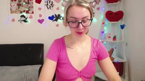 Snapshot of vasilisasii chatting on 02/17/25, 06:31 Vasilisa online show from 02/17/25, 06:31