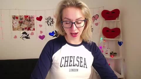 Snapshot of vasilisasii chatting on 02/22/25, 12:19 Vasilisa online show from 02/22/25, 12:19