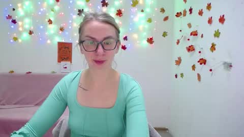 Snapshot of vasilisasii chatting on 11/26/25, 06:47 Vasilisa online show from 11/26/25, 06:47