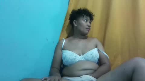 Vayannah online show from 04/21/26, 03:07