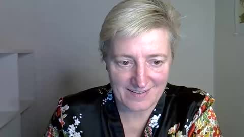 vea_motty online show from 11/12/25, 02:06