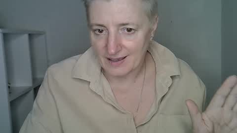 vea_motty online show from 02/19/26, 10:06