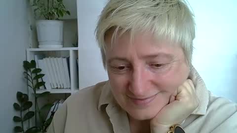 vea_motty online show from 04/23/26, 09:08