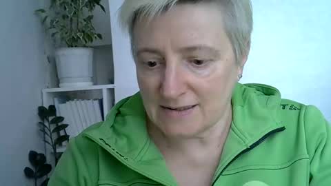 Snapshot of vea_motty chatting on 04/26/26, 07:50 vea_motty online show from 04/26/26, 07:50