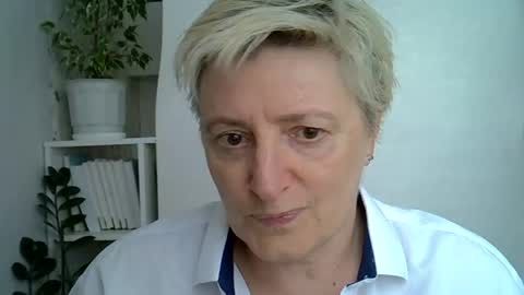 Snapshot of vea_motty chatting on 05/05/26, 12:46 vea_motty online show from 05/05/26, 12:46