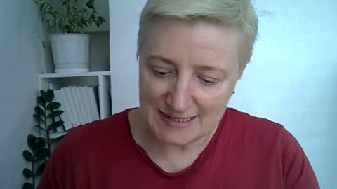 Snapshot of vea_motty chatting on 05/22/26, 08:21 vea_motty online show from 05/22/26, 08:21