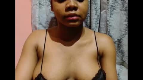 Snapshot of vee62 chatting on 01/15/26, 12:59 vee62 online show from 01/15/26, 12:59