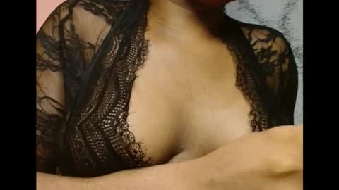 Snapshot of vee62 chatting on 02/25/26, 01:04 vee62 online show from 02/25/26, 01:04