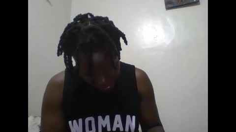 Snapshot of vee_tommy chatting on 05/27/26, 02:52 Vee tommy online show from 05/27/26, 02:52