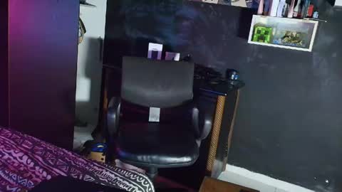 vega_santorini online show from 04/22/26, 02:47