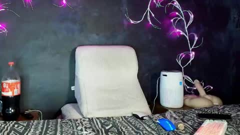 vega_santorini online show from 05/16/26, 07:56