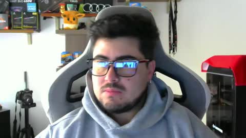 Snapshot of veils24 chatting on 10/01/25, 02:23 Charles online show from 10/01/25, 02:23