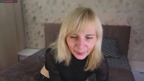 Snapshot of vejadvesma chatting on 06/07/26, 08:51 Elza online show from 06/07/26, 08:51