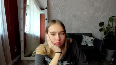 Barbara online show from 10/07/25, 10:01