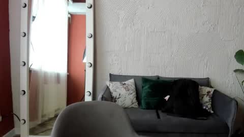 Barbara online show from 10/10/25, 08:35