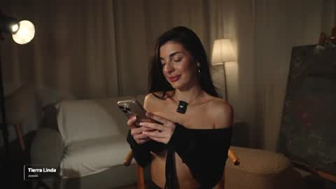 Snapshot of velavelle chatting on 07/15/26, 08:36 Try to unlock online show from 07/15/26, 08:36
