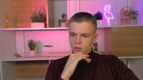 veldi_to online show from 12/22/25, 07:44