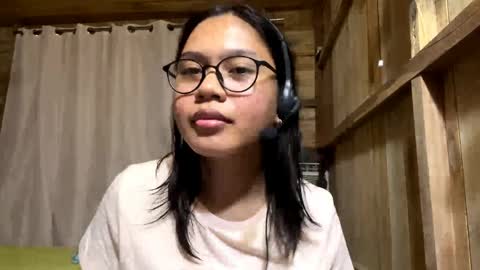 Sophie online show from 06/08/26, 01:33