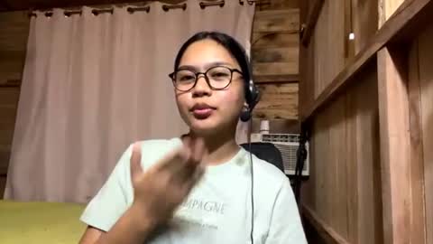 Sophie online show from 06/10/26, 12:26