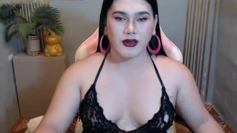 Snapshot of velinda_monroe chatting on 07/07/26, 01:04 TS VELINDA online show from 07/07/26, 01:04