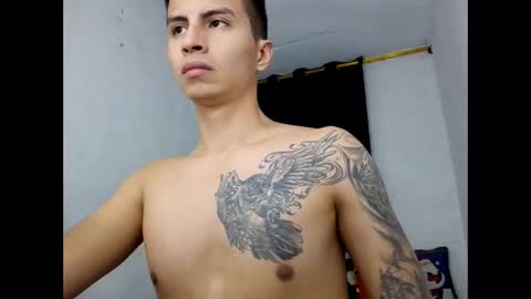 velk_hot1 online show from 01/04/25, 02:56