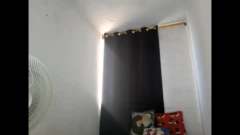 velk_hot1 online show from 01/14/25, 09:41