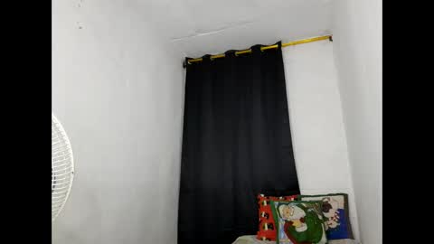 velk_hot1 online show from 01/17/25, 12:10