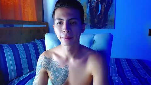 velk_hot1 online show from 02/23/26, 12:35