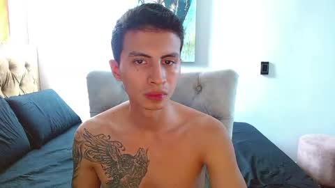 velk_hot1 online show from 03/25/26, 02:01