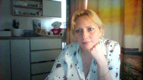 velka_raspberry online show from 05/07/26, 08:09