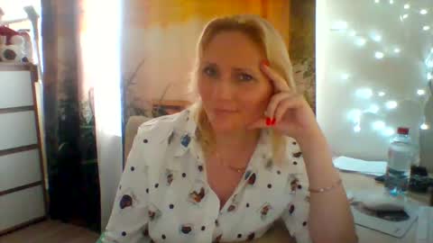 Snapshot of velka_raspberry chatting on 06/08/26, 11:21 velka_raspberry online show from 06/08/26, 11:21