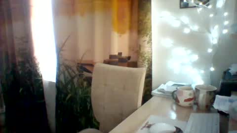 Snapshot of velka_raspberry chatting on 06/19/26, 05:23 velka_raspberry online show from 06/19/26, 05:23