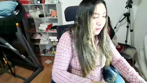 Im VelaI will be Christmas and New Year with my family December 22 to January 13 I will miss you guys. online show from 07/09/26, 07:01