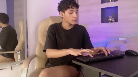 An online show from 04/22/26, 04:48