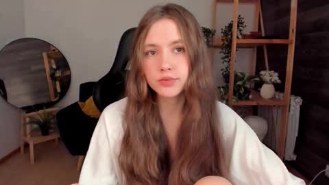 Snapshot of velvet_cherry chatting on 10/19/25, 03:23 velvet_cherry online show from 10/19/25, 03:23