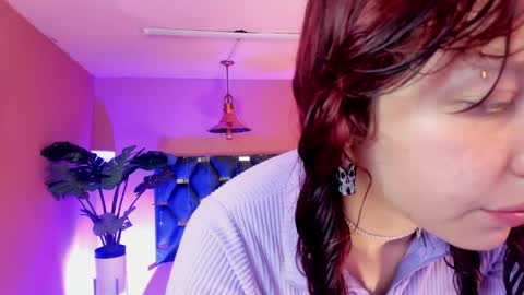 Isabella  online show from 04/01/26, 11:22